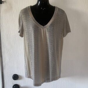 lululemon athletica Gray V-Neck Short Sleeve Tee